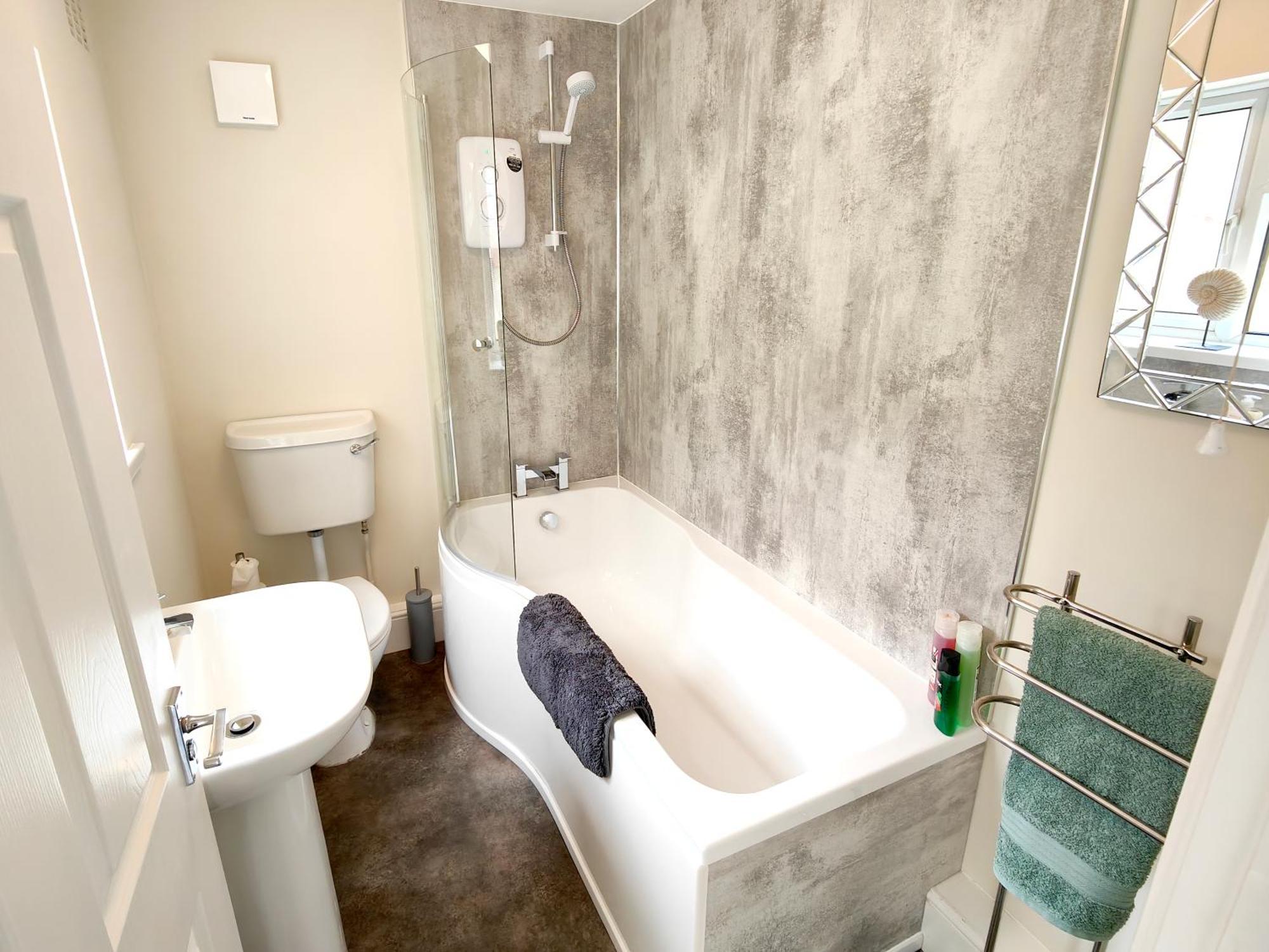 Douglas House, Near Hospital, Attractive And Comfy 2 Bedroom House With Enclosed Yard To Rear Carlisle  Eksteriør bilde